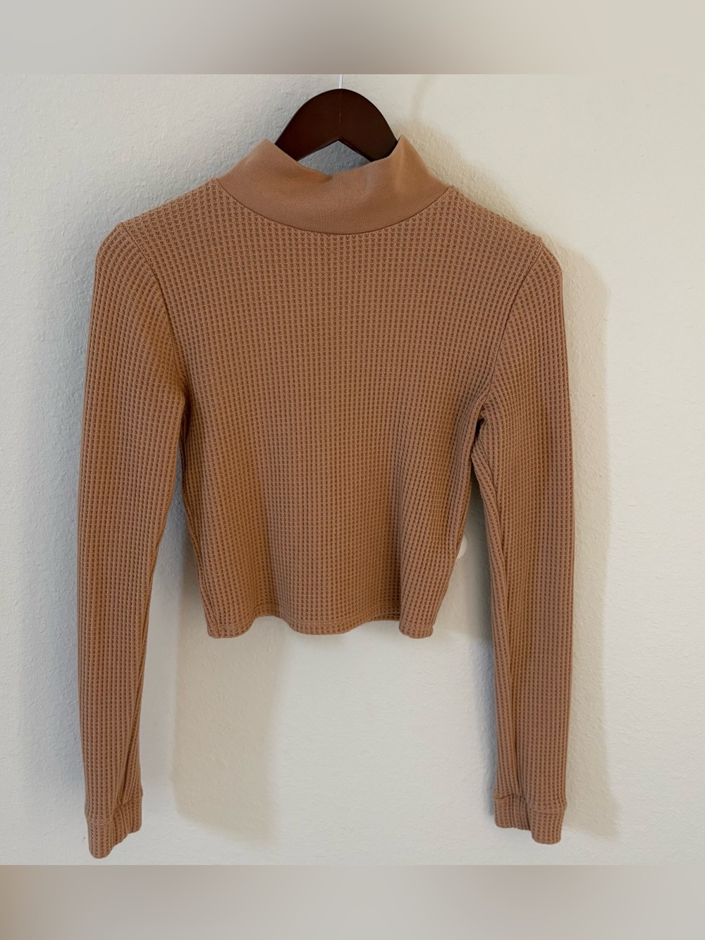 Aerie Waffle Mockneck Long Sleeve Tan T-Shirt Medium